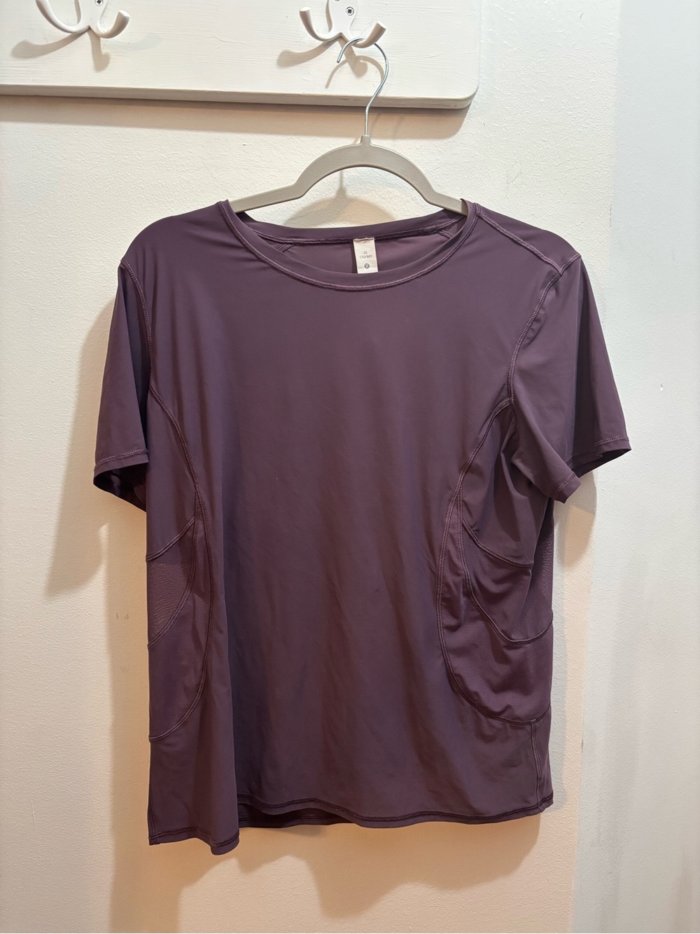 lululemon athletica Mesh Panel Training Short Sleeve Shirt - Size 10 Purple